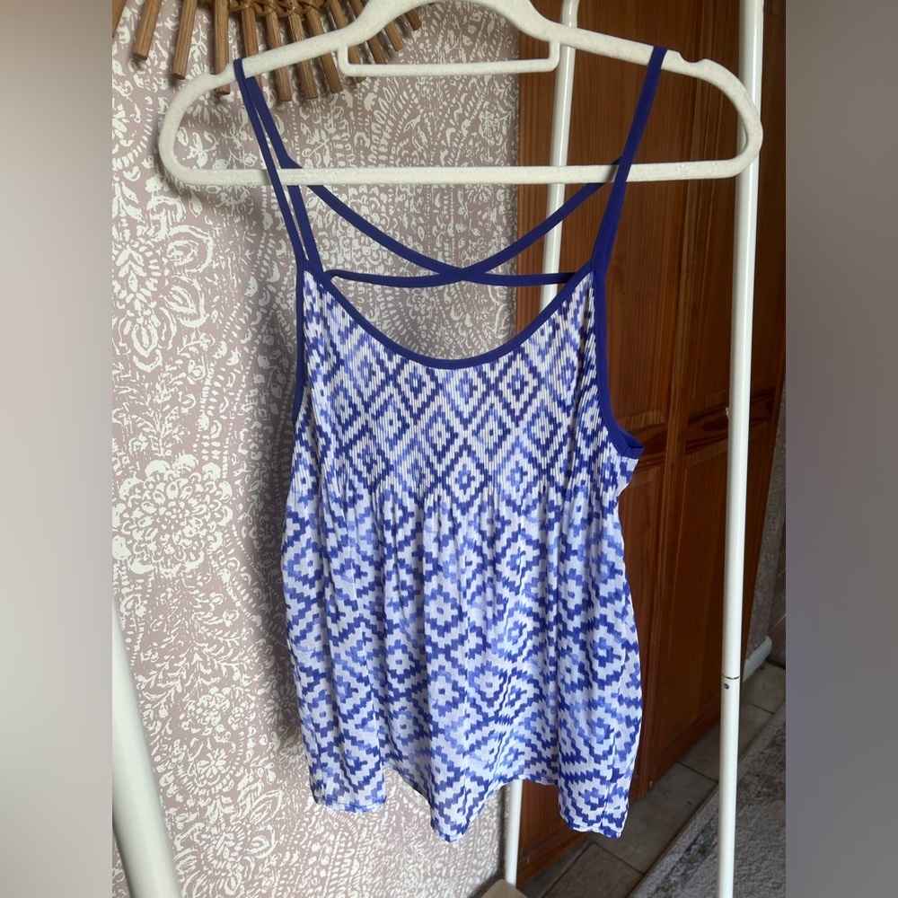 Y2K Princess Vera Wang Blue Purple and White Geometric Moroccan Print Sheer Tank